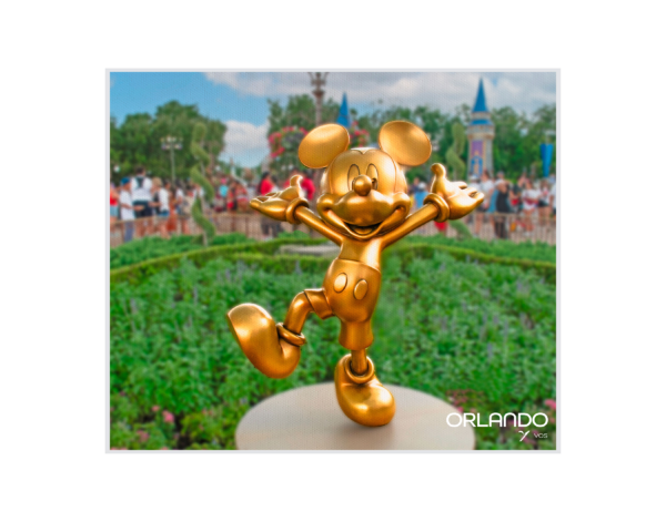 Mickey golden sculpture in Magic Kingdom