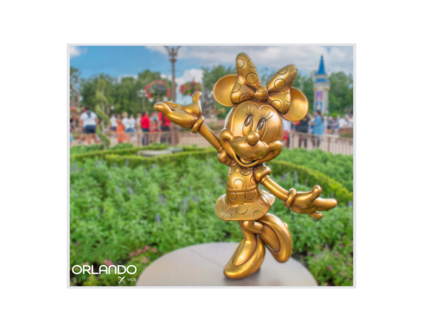 Minnie golden sculpture in Magic Kingdom